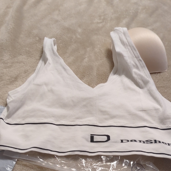 White Ribbed Bra - Picture 2 of 7